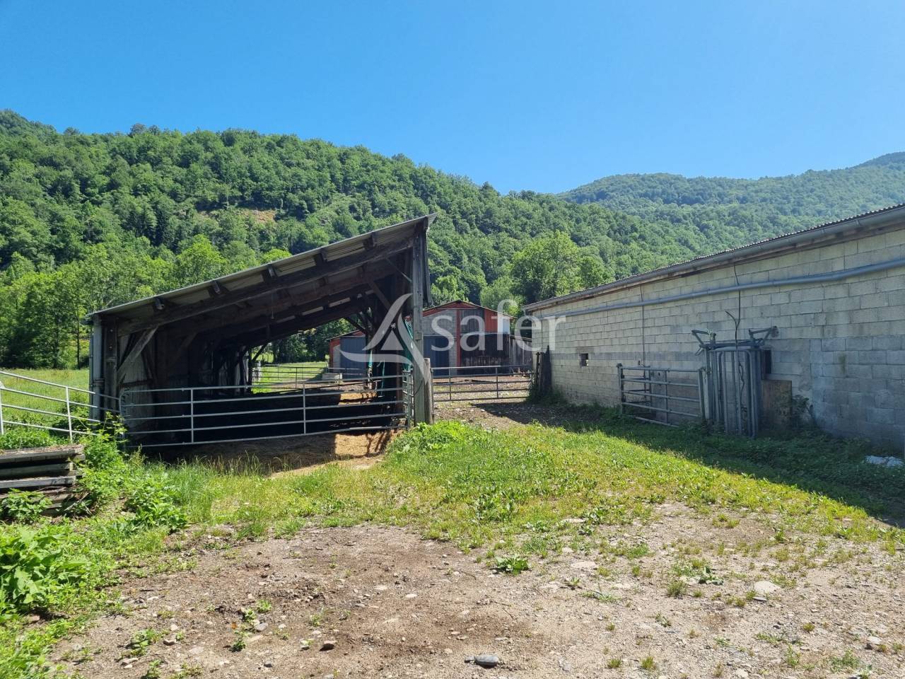 Explotaci&oacute;n agr&iacute;cola En venta Ari&egrave;ge