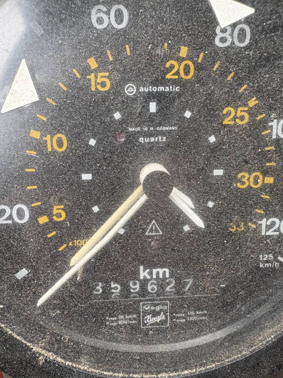 Camión para caballos Renault Mildium 1985 De segunda mano