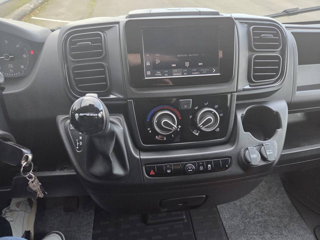 Furgoneta para caballos Barbot Ducato 2022 De segunda mano