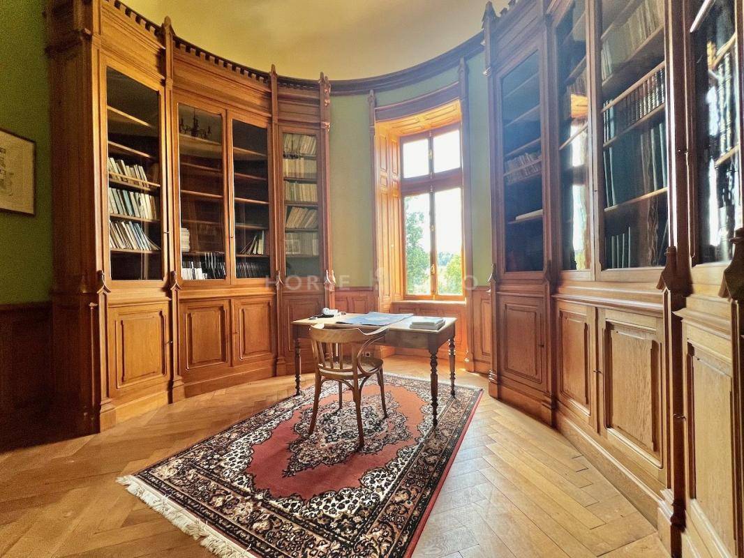 Bonita residencia ecuestre En venta Jura