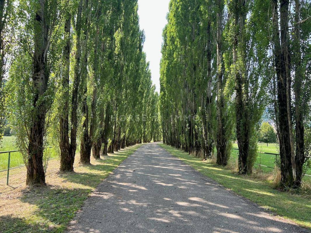 Bonita residencia ecuestre En venta Jura