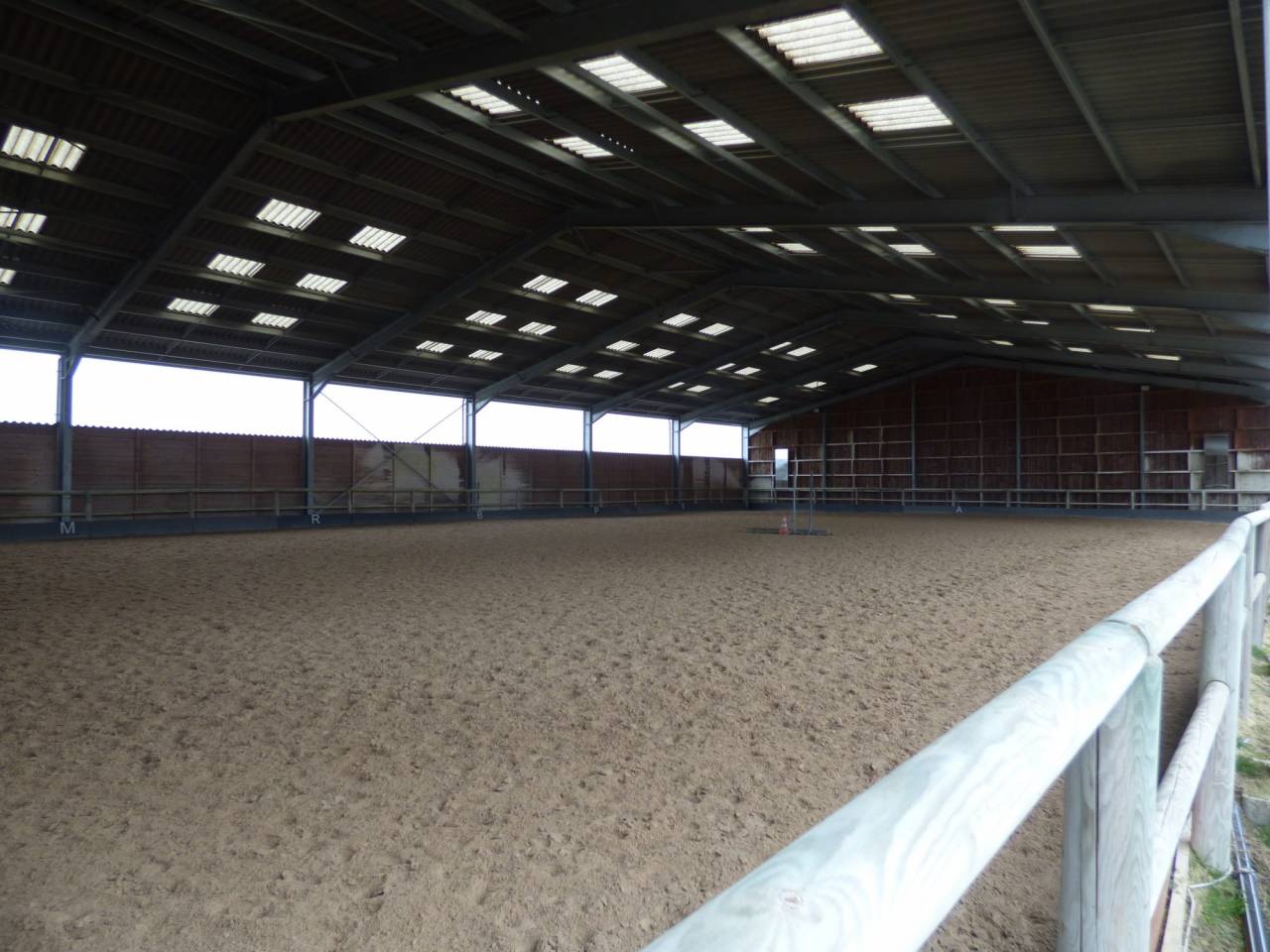 Cuadra de propietarios En alquiler R&oacute;dano