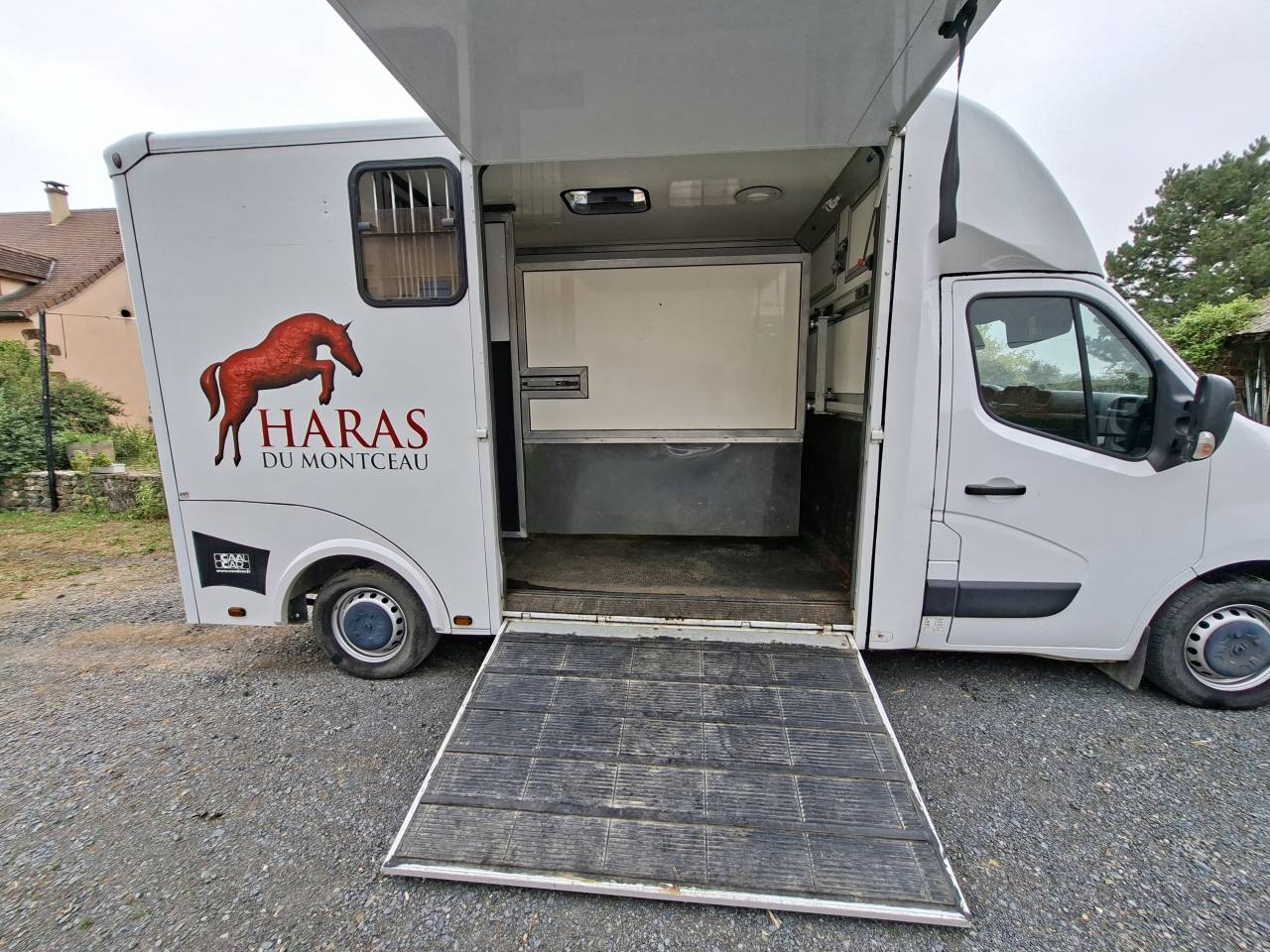Furgoneta para caballos Cavalcar Renault Master 2021 De segunda mano