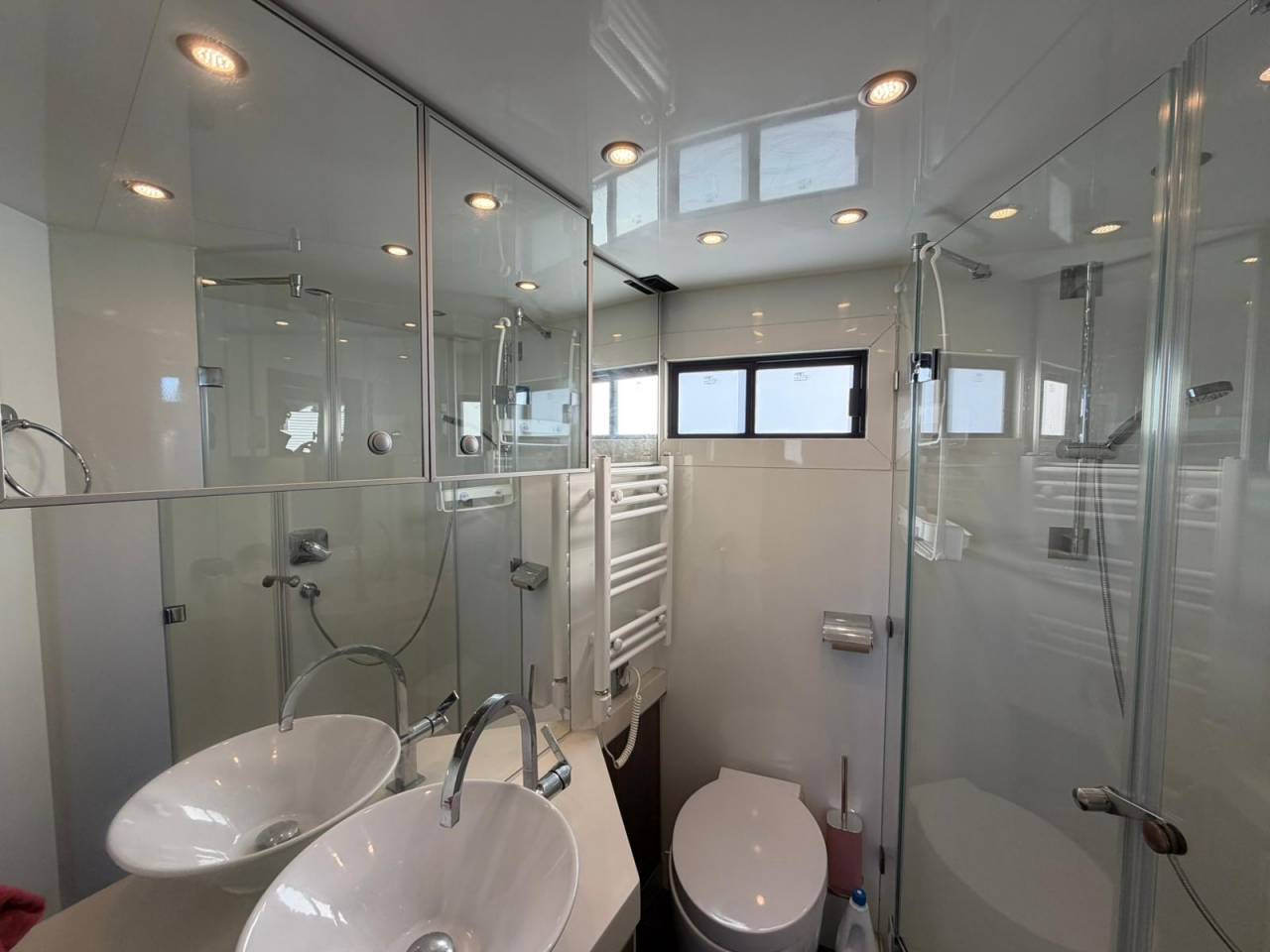 Cami&oacute;n para caballos STX STX 6 CHEVAUX MEGA POP OUT 2011 De segunda mano