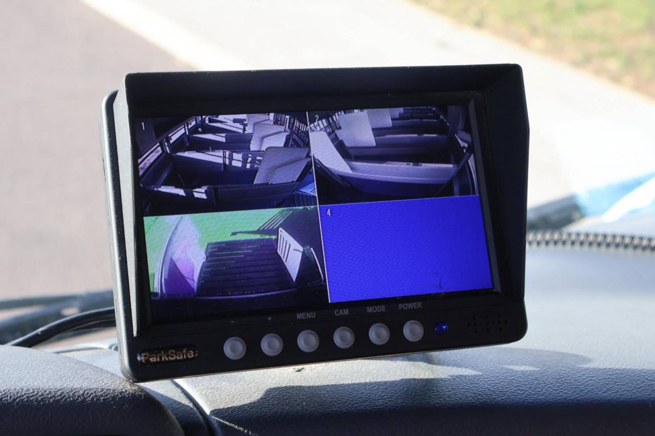 Cami&oacute;n para caballos STX STX 6 CHEVAUX MEGA POP OUT 2011 De segunda mano