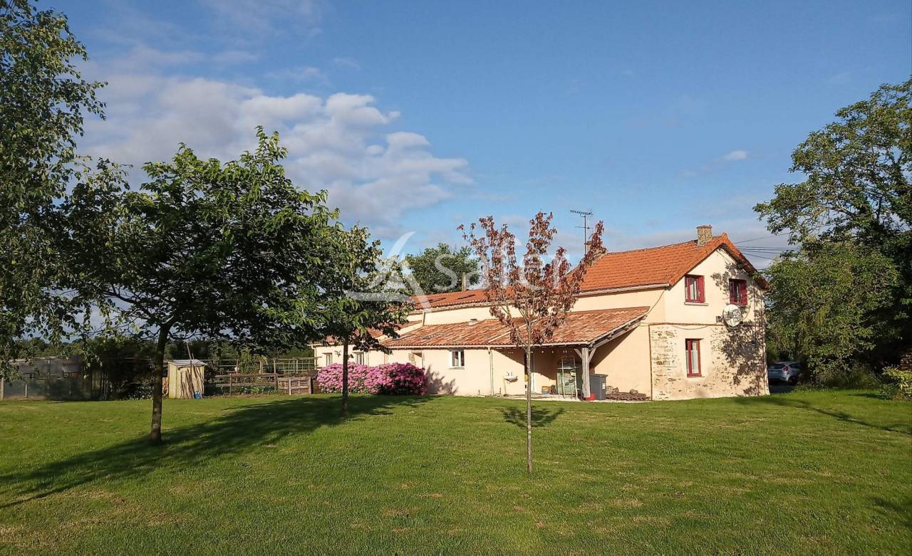 Propiedad rural En venta Vend&eacute;e