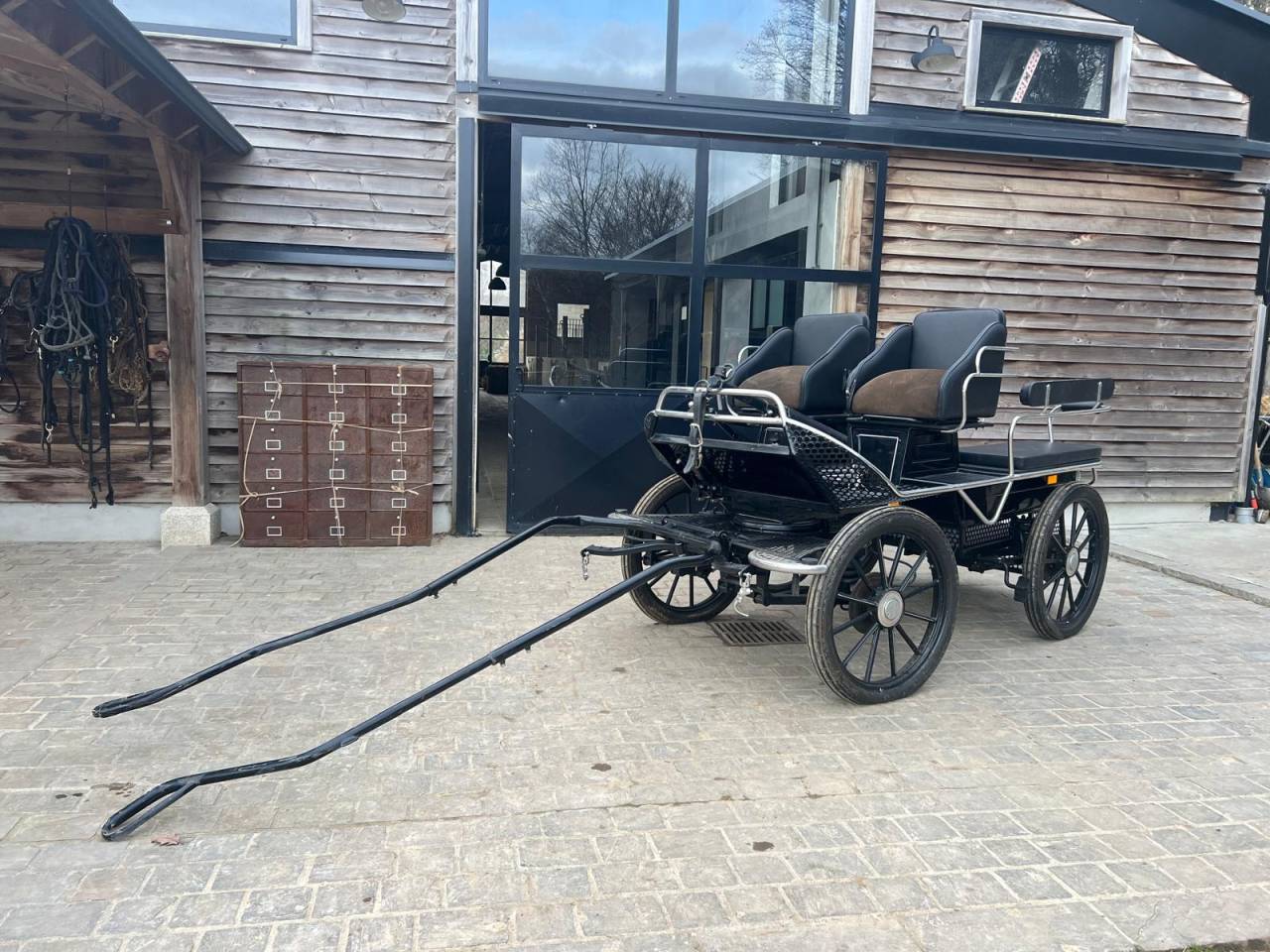 Coche enganches - Marat&oacute;n ocio Pouvreau  