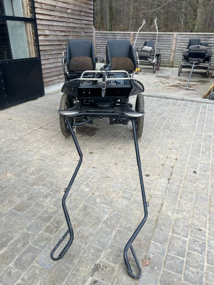 Coche enganches - Marat&oacute;n ocio Pouvreau  