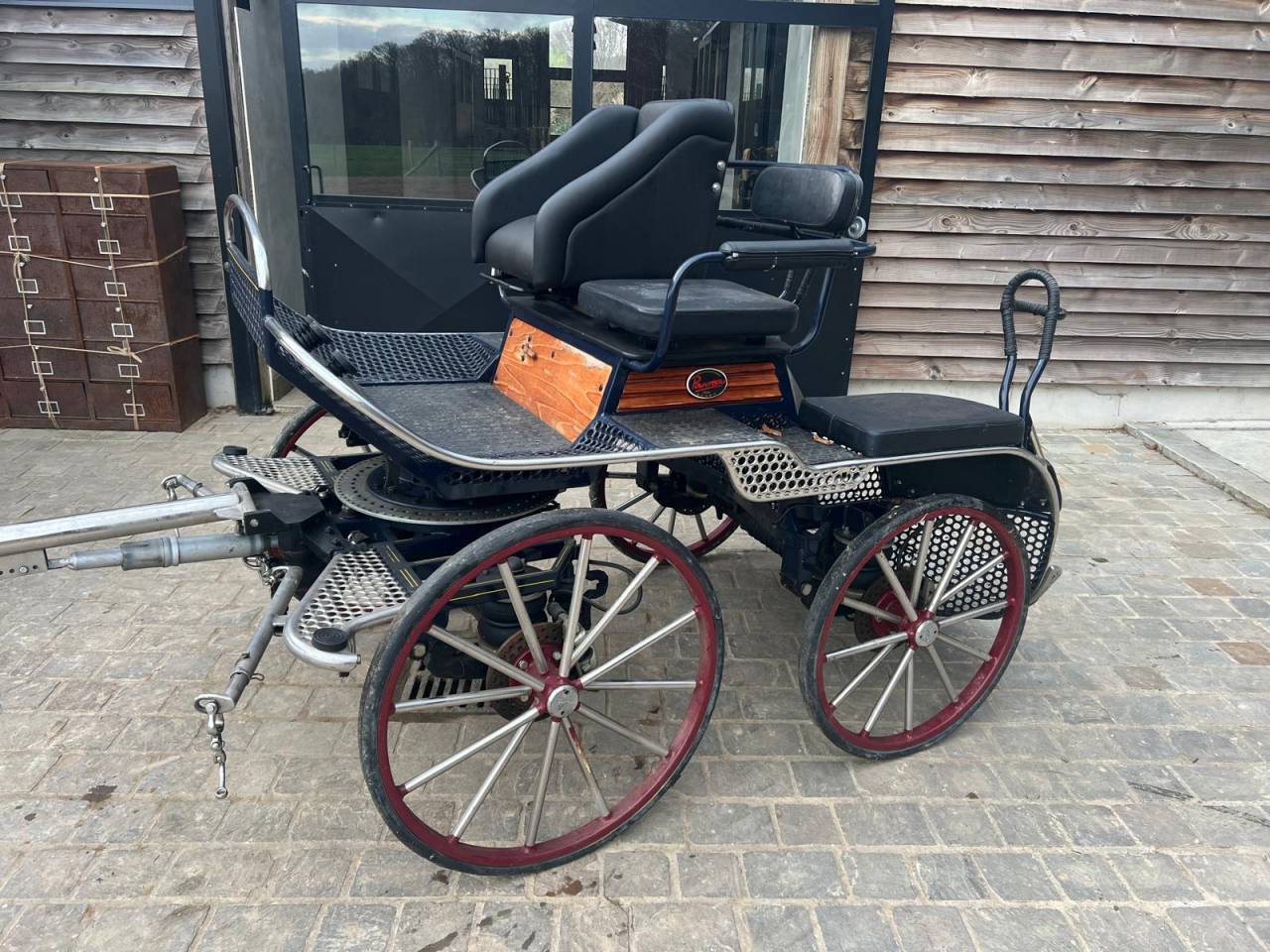 Coche enganches - Marat&oacute;n ocio Pouvreau  