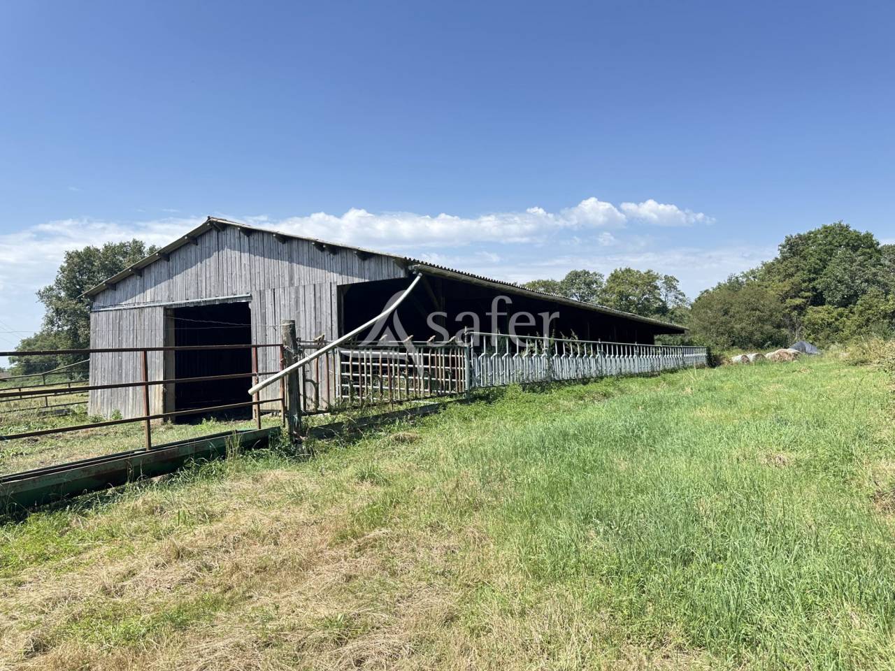 Explotaci&oacute;n agr&iacute;cola En venta Charente