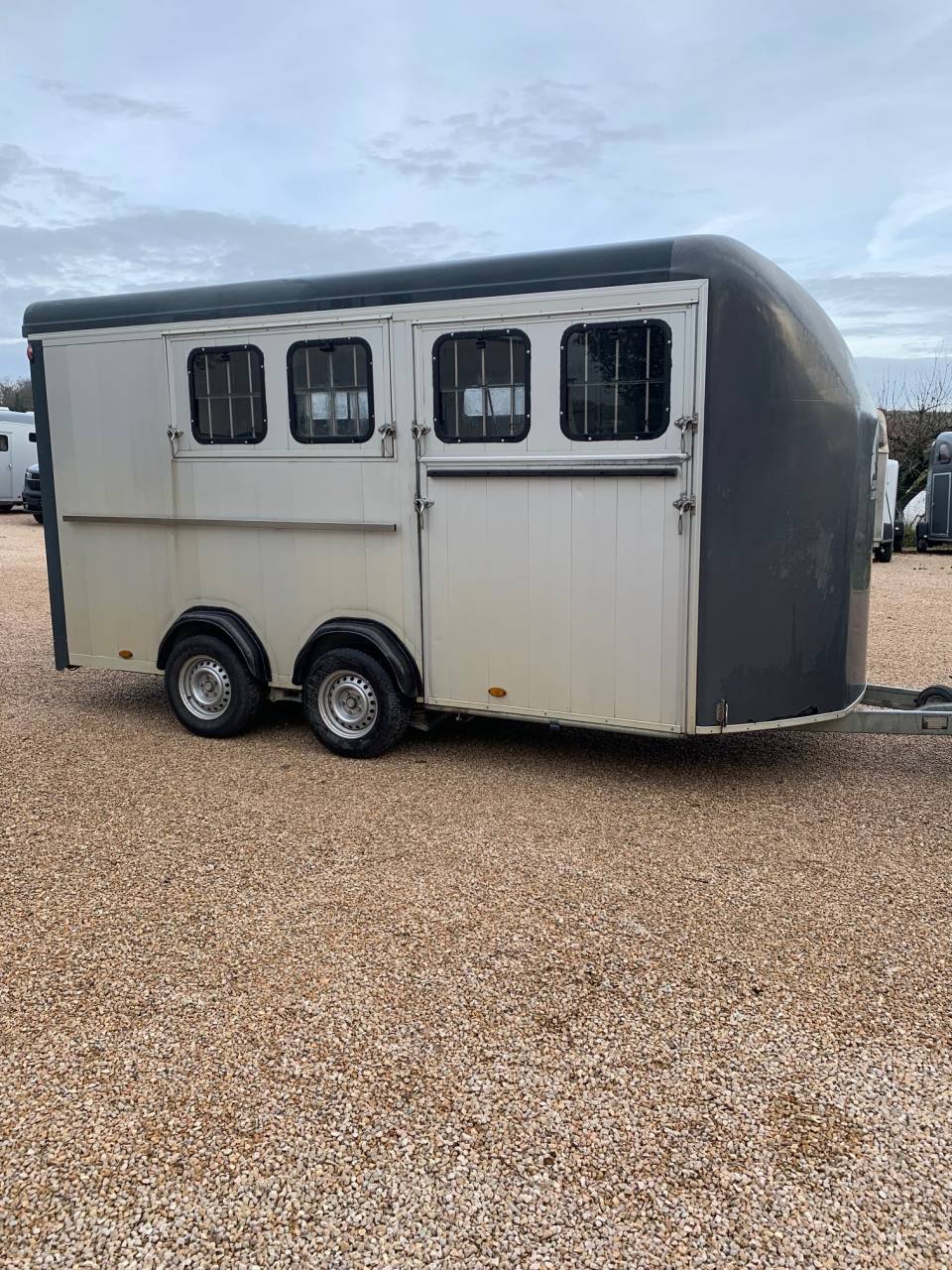 Van caballos Cheval Libert&eacute; OPTIMAX 4 Caballos 2017 De segunda mano