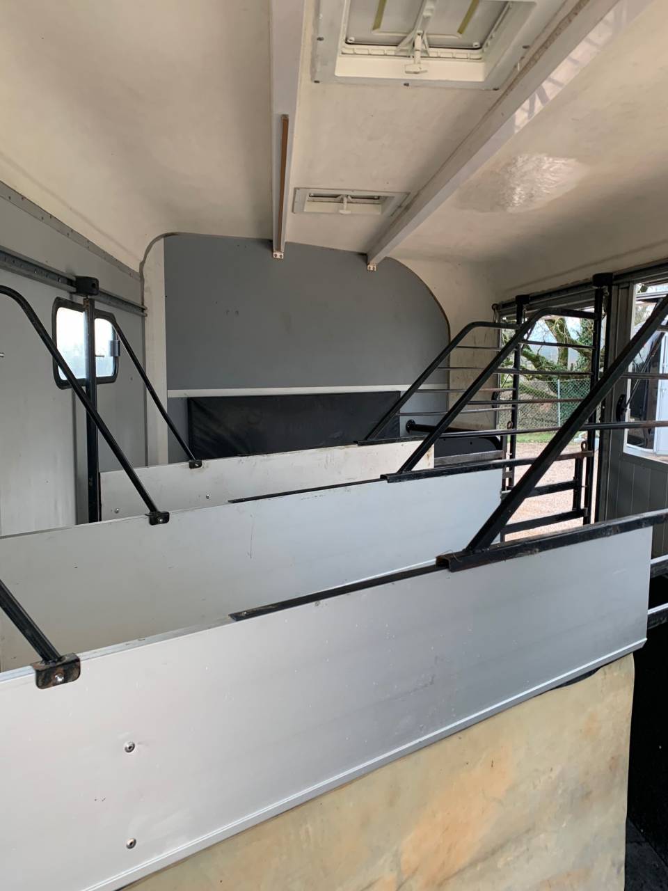 Van caballos Cheval Libert&eacute; OPTIMAX 4 Caballos 2017 De segunda mano