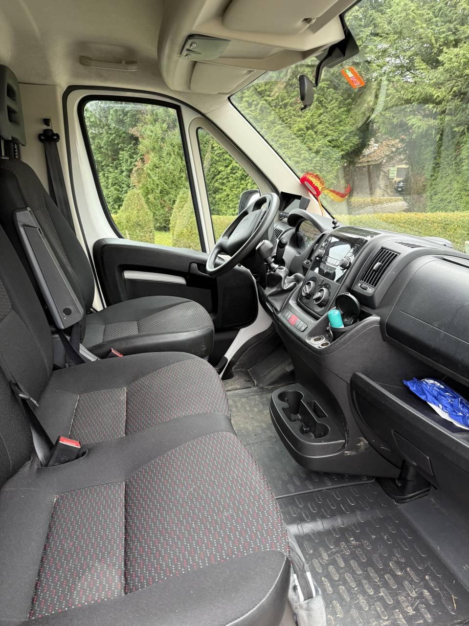 Van caballos Theault Peugeot Boxer 2 Caballos 2020 De segunda mano