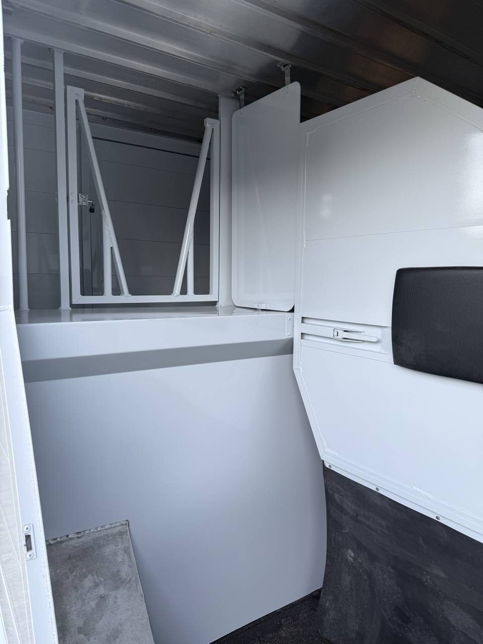 Furgoneta para caballos - Otra marca - Master grand confort  2021 Nuevo