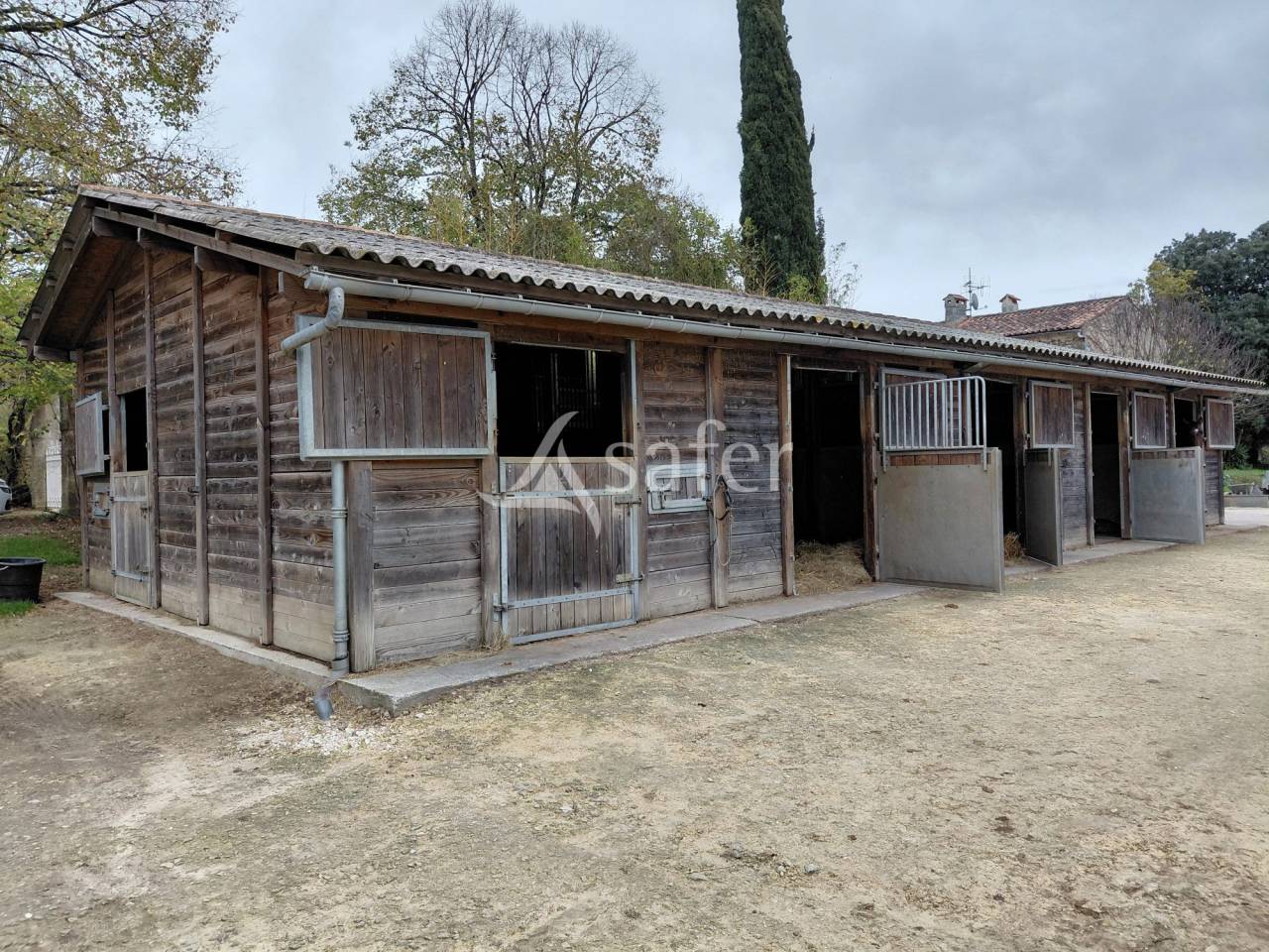 Propiedad ecuestre En venta Charente Mar&iacute;timo