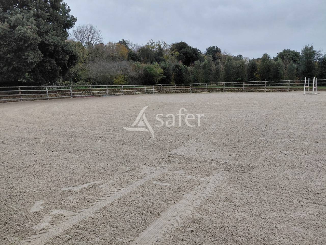 Propiedad ecuestre En venta Charente Mar&iacute;timo