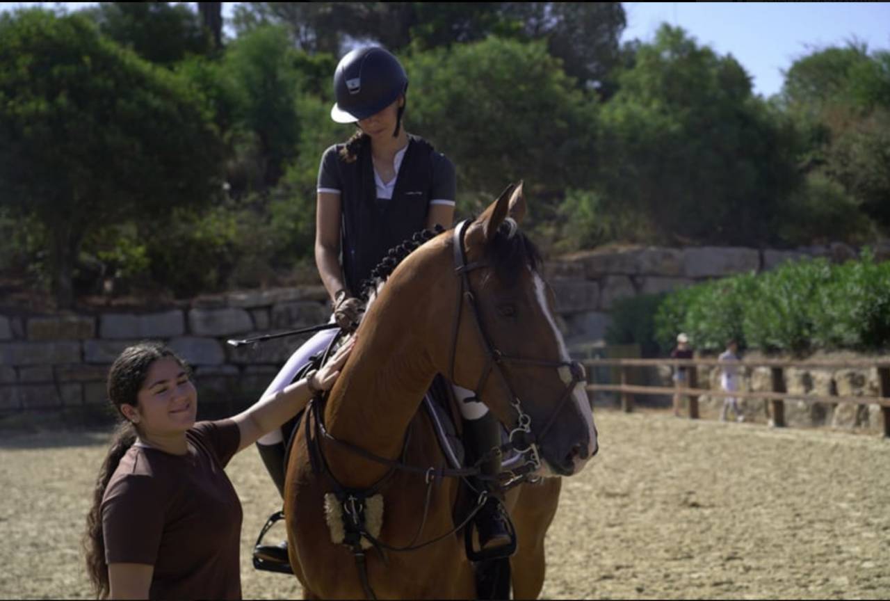 YEGUA SALTO PERFECTA AMATEUR