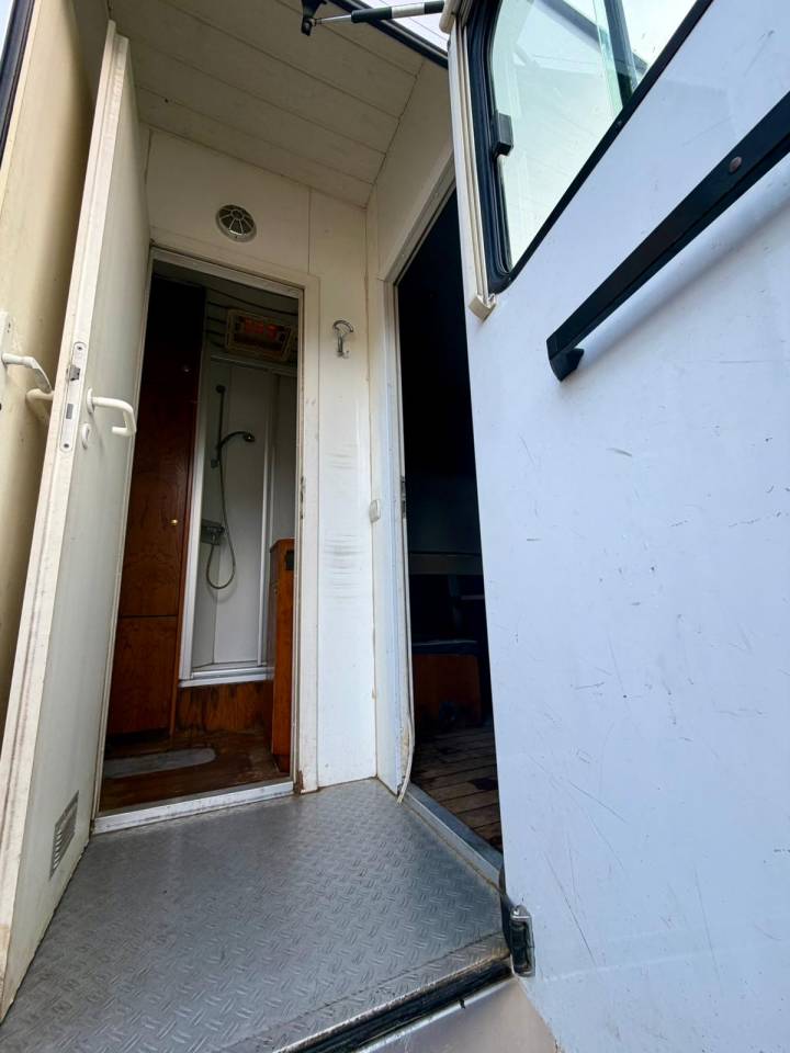 Cami&oacute;n para caballos Mercedes Actros 1940 2000 De segunda mano