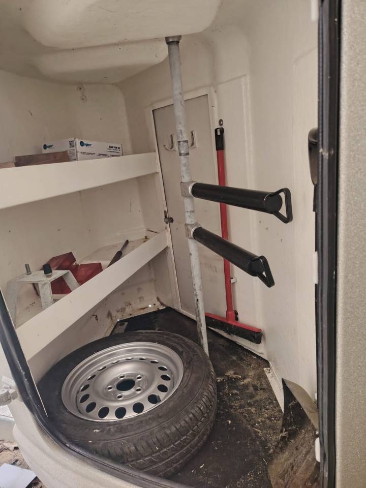 Van caballos Westfalia XL 2 Caballos 2007 De segunda mano