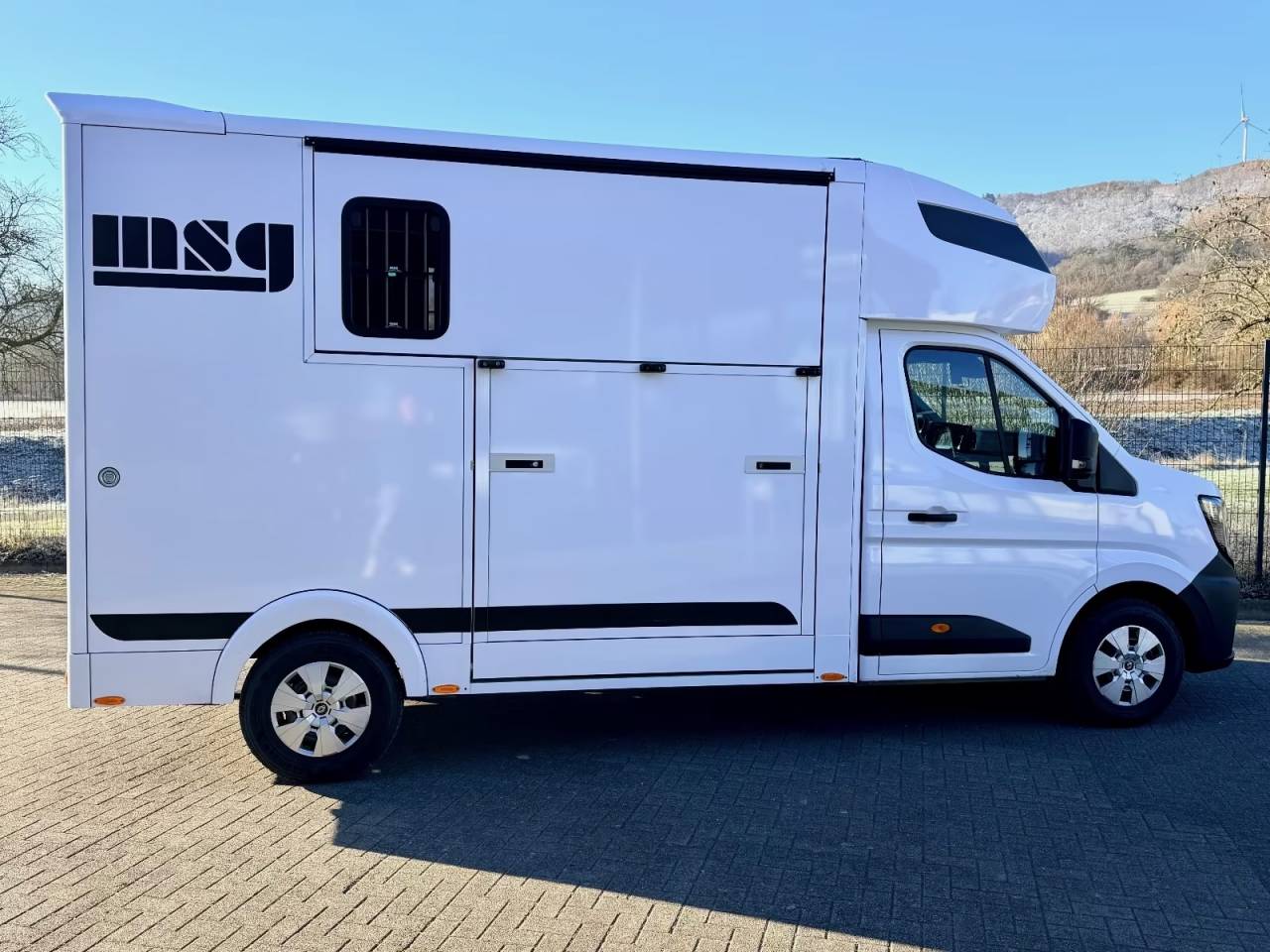 Furgoneta para caballos Renault RENAULT 0 Nuevo