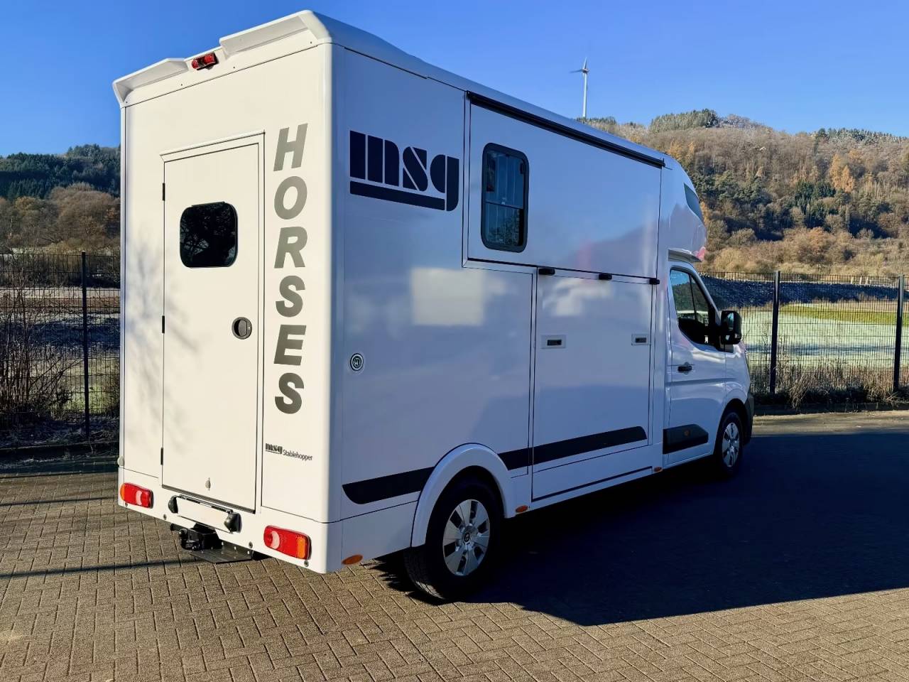 Furgoneta para caballos Renault RENAULT 0 Nuevo