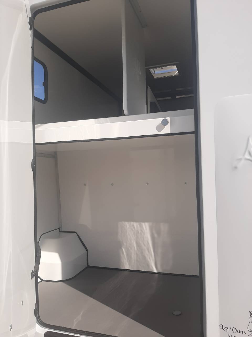 Furgoneta para caballos Renault Master 2020 De segunda mano