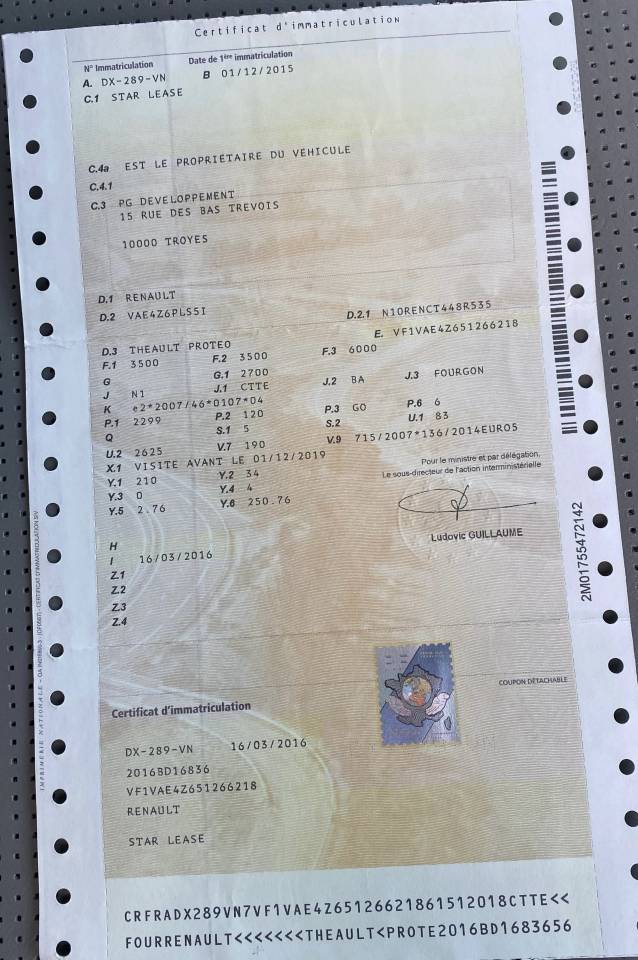 Furgoneta para caballos Theault Proteo 2015 De segunda mano