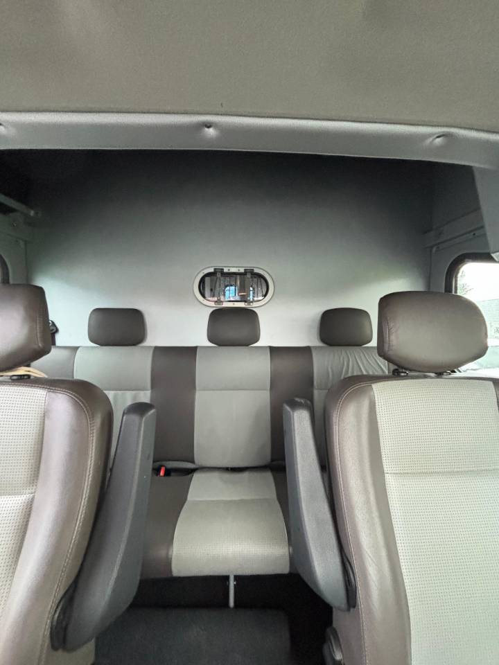 Furgoneta para caballos Theault Proteo 2015 De segunda mano