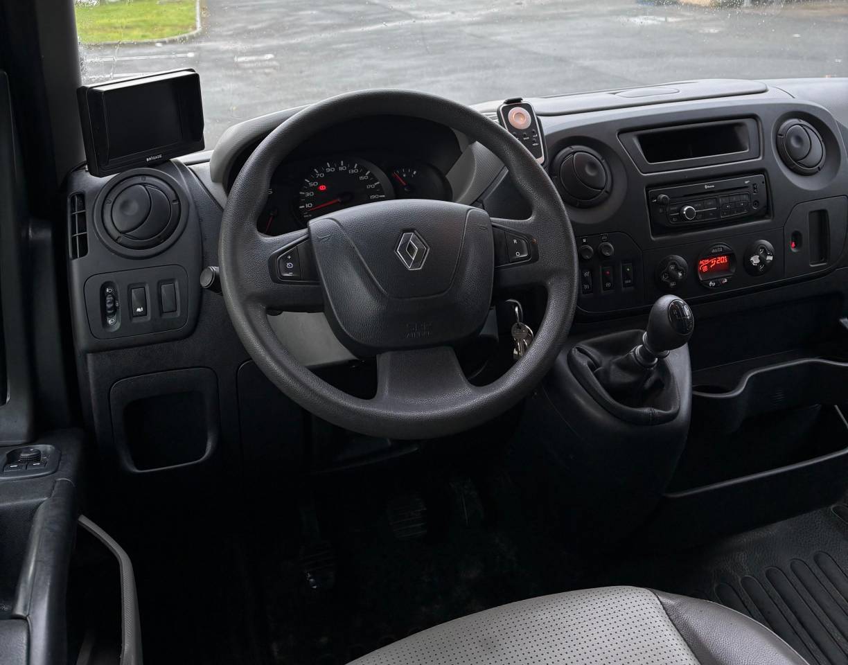 Furgoneta para caballos Theault Proteo 2015 De segunda mano