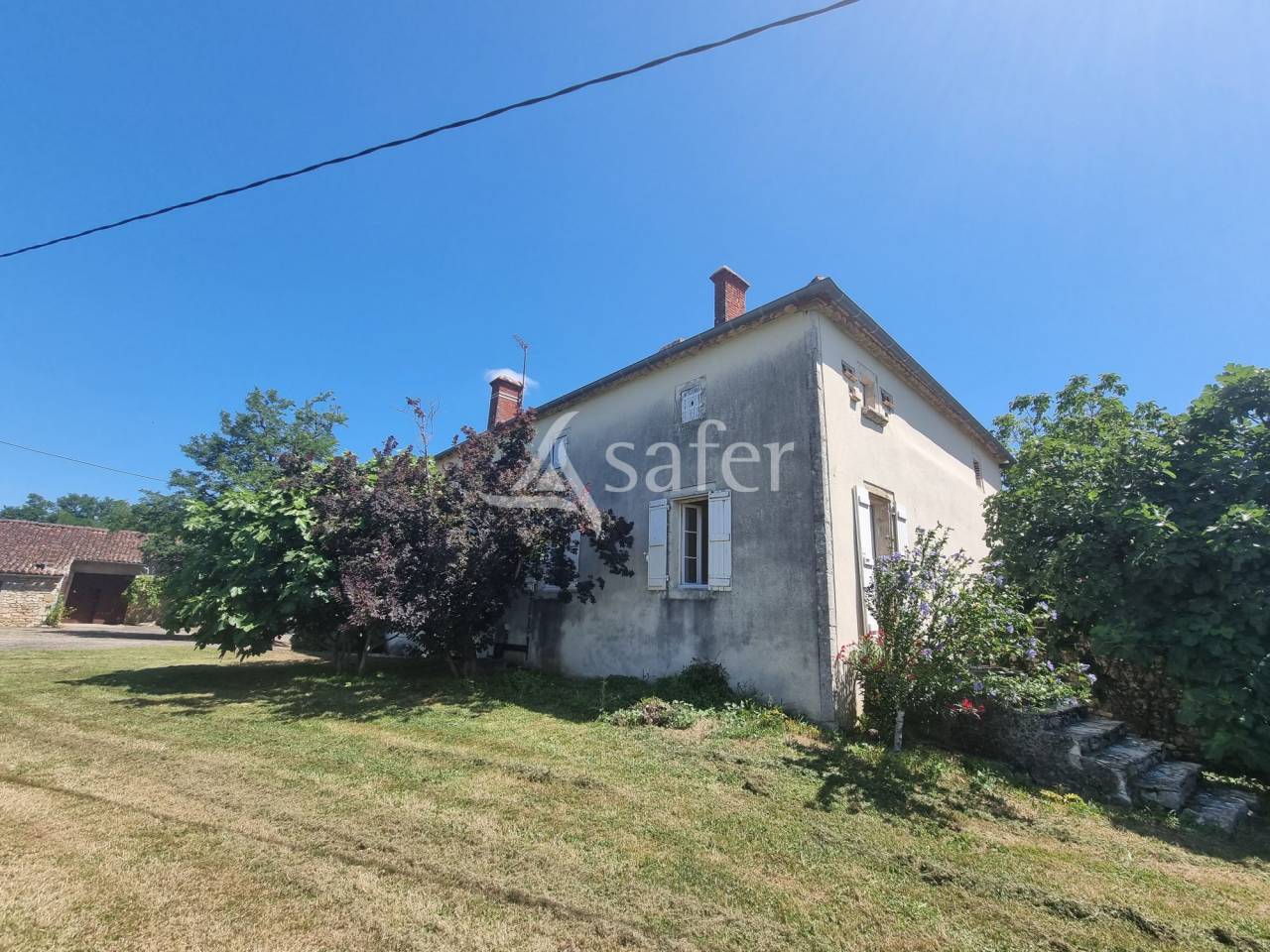 Explotaci&oacute;n agr&iacute;cola En venta Lot