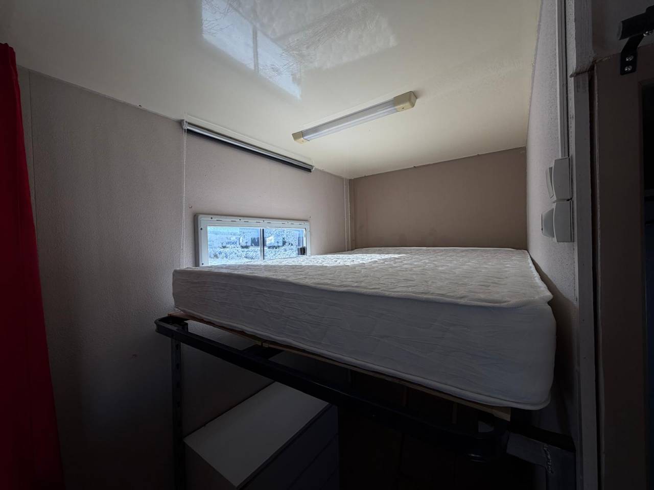 Cami&oacute;n para caballos Daf SEMI-REMORQUE 10P-APPARTEMENT 4P 2017 De segunda mano