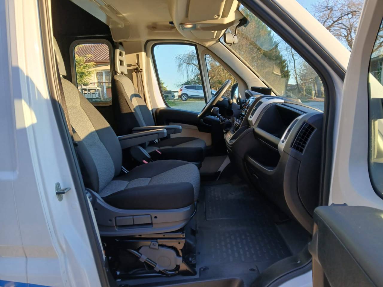 Furgoneta para caballos Fiat  Fiat Ducato 2019 De segunda mano