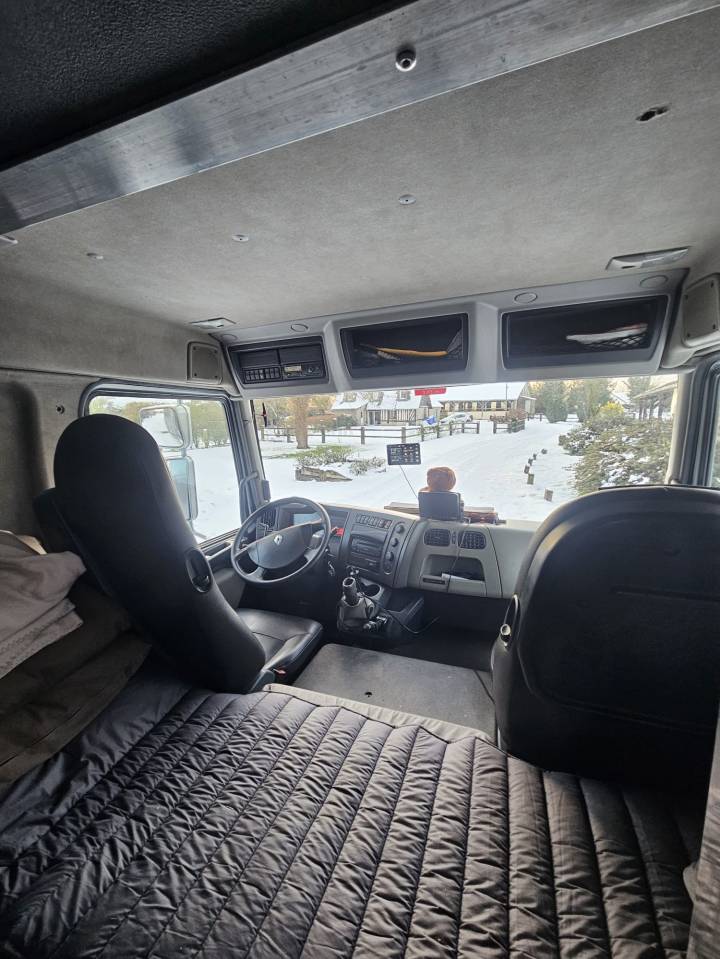 Cami&oacute;n para caballos Renault CONCEPTPGO 7 2007 De segunda mano