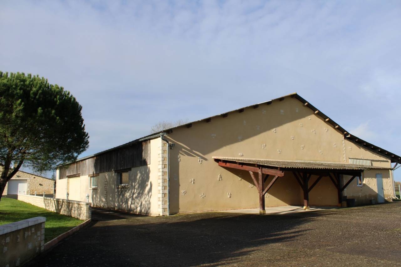 Propiedad ecuestre En venta Lot y Garona