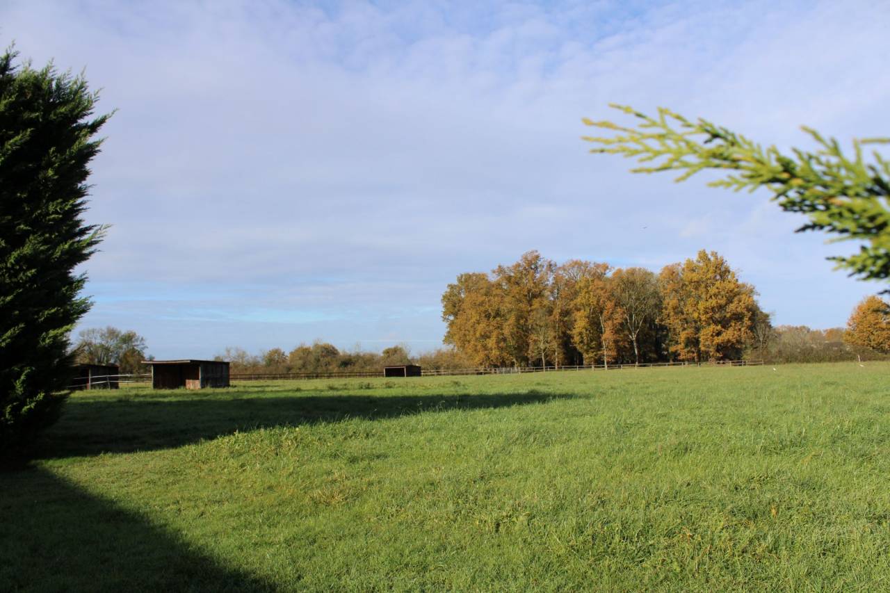 Propiedad ecuestre En venta Lot y Garona