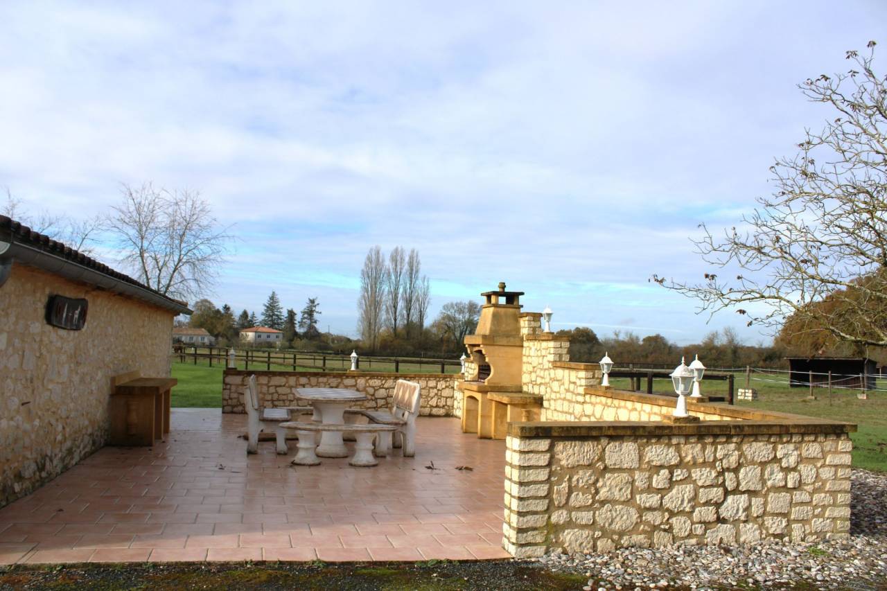 Propiedad ecuestre En venta Lot y Garona