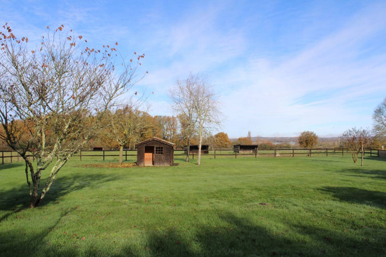 Propiedad ecuestre En venta Lot y Garona