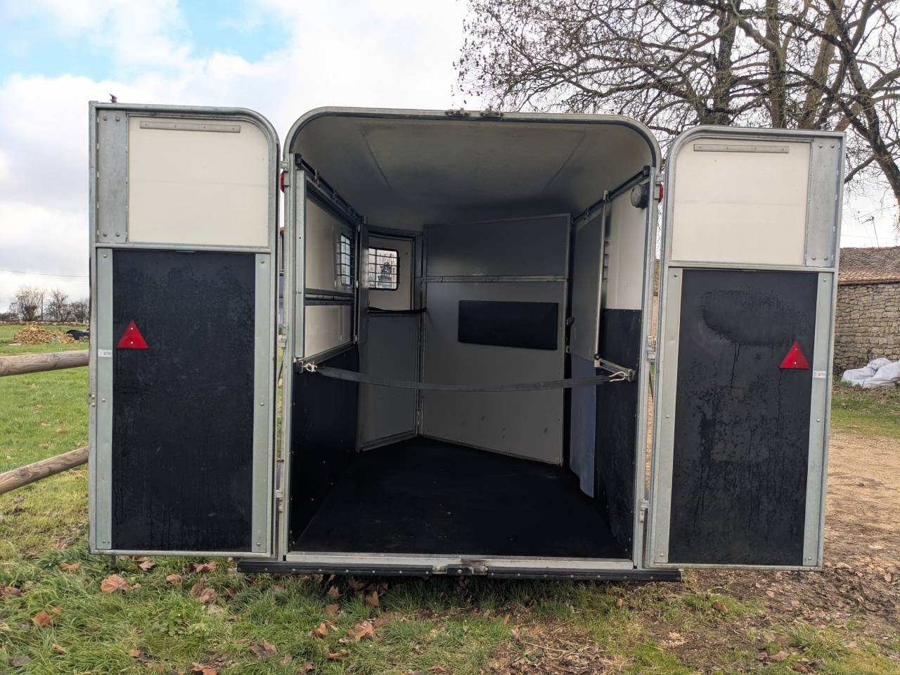 Van caballos Fautras Oblic + 2 2 Caballos 2022 De segunda mano