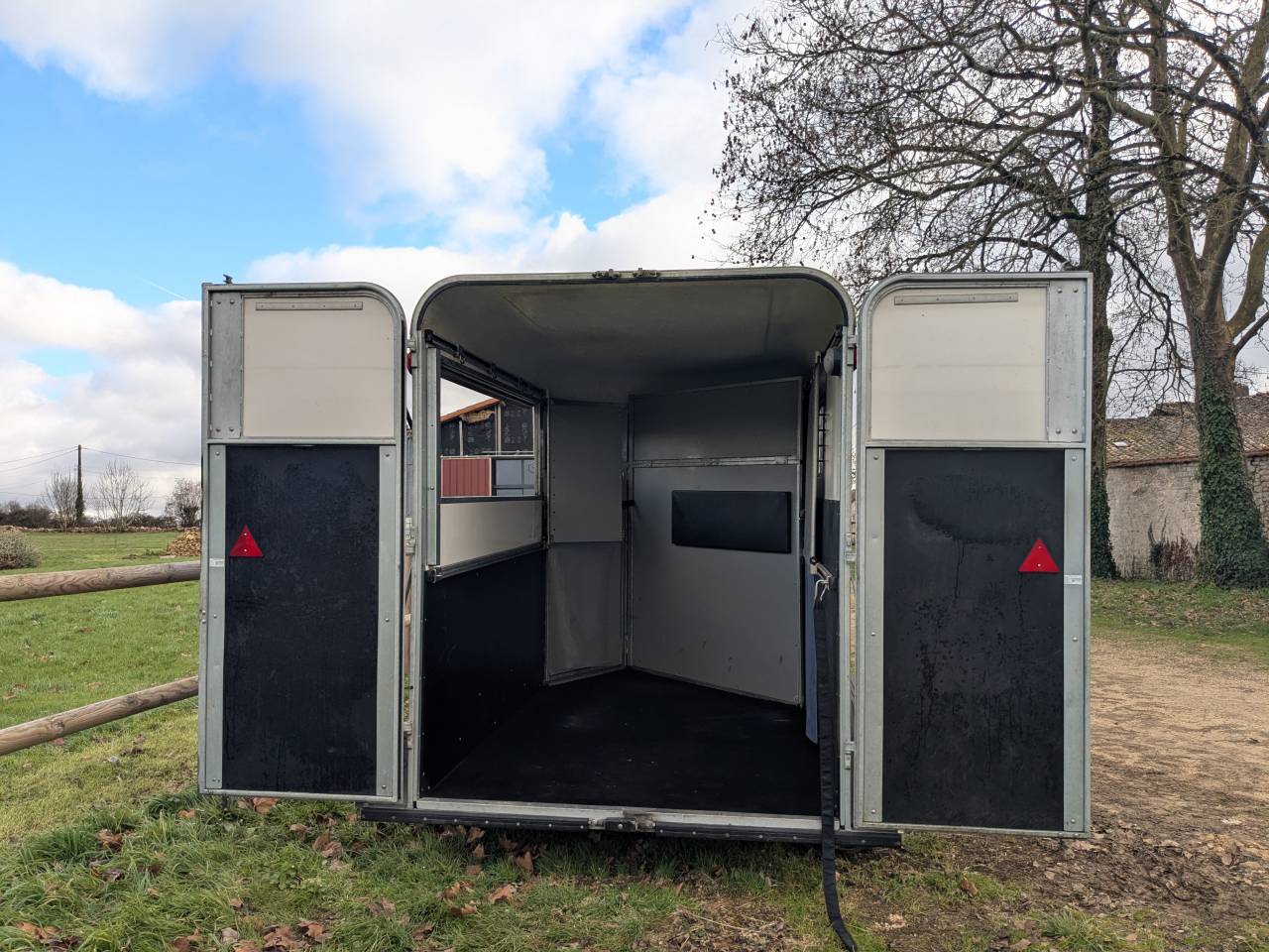 Van caballos Fautras Oblic + 2 2 Caballos 2022 De segunda mano