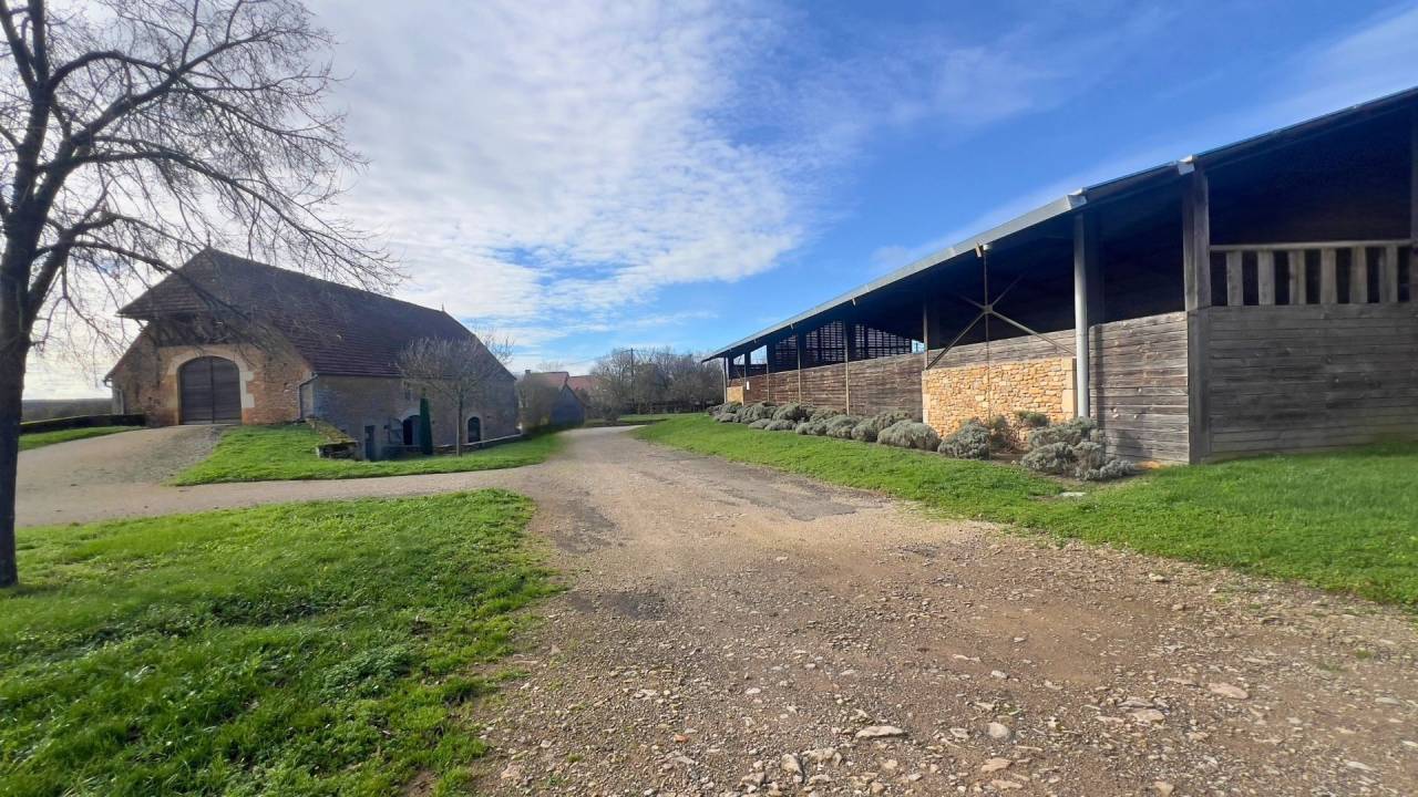 Bonita residencia ecuestre En venta Lot