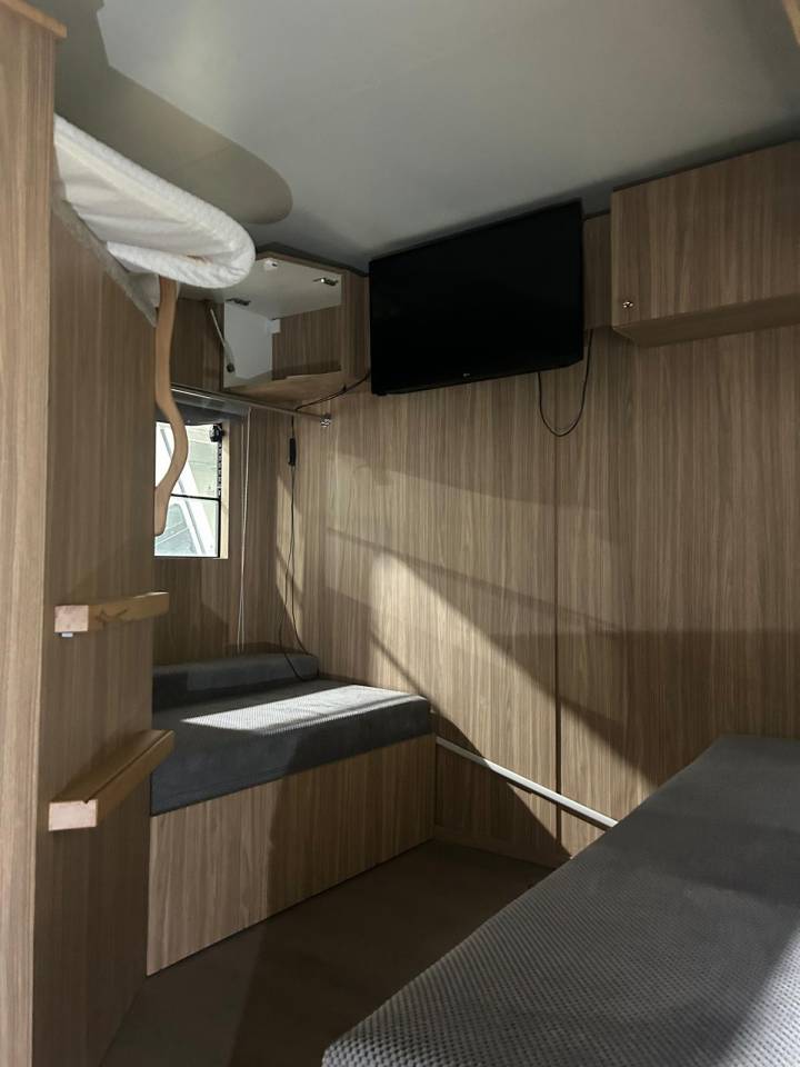 Cami&oacute;n para caballos Mercedes Actros 2008 De segunda mano