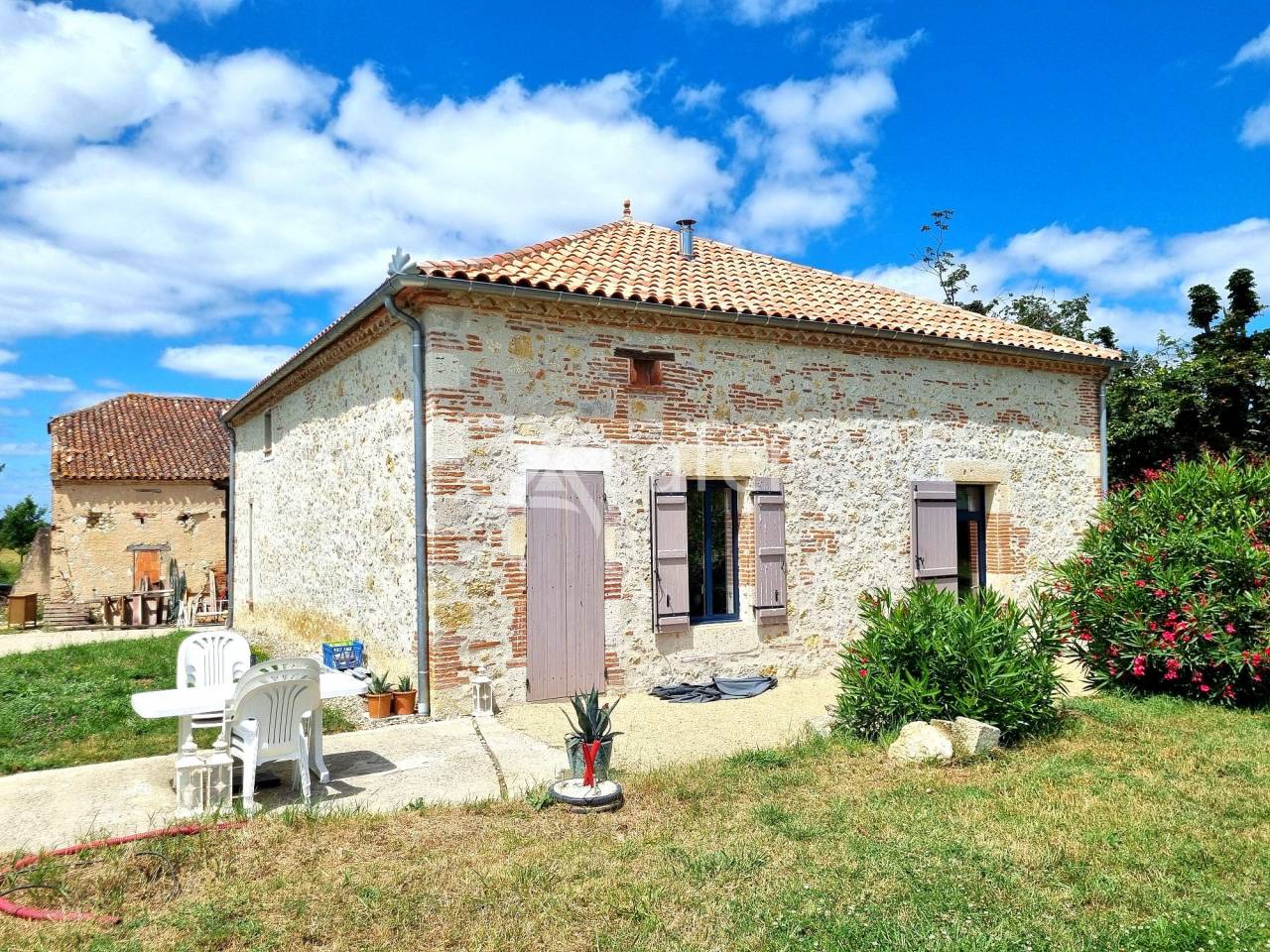 Explotaci&oacute;n agr&iacute;cola En venta Tarn y Garona