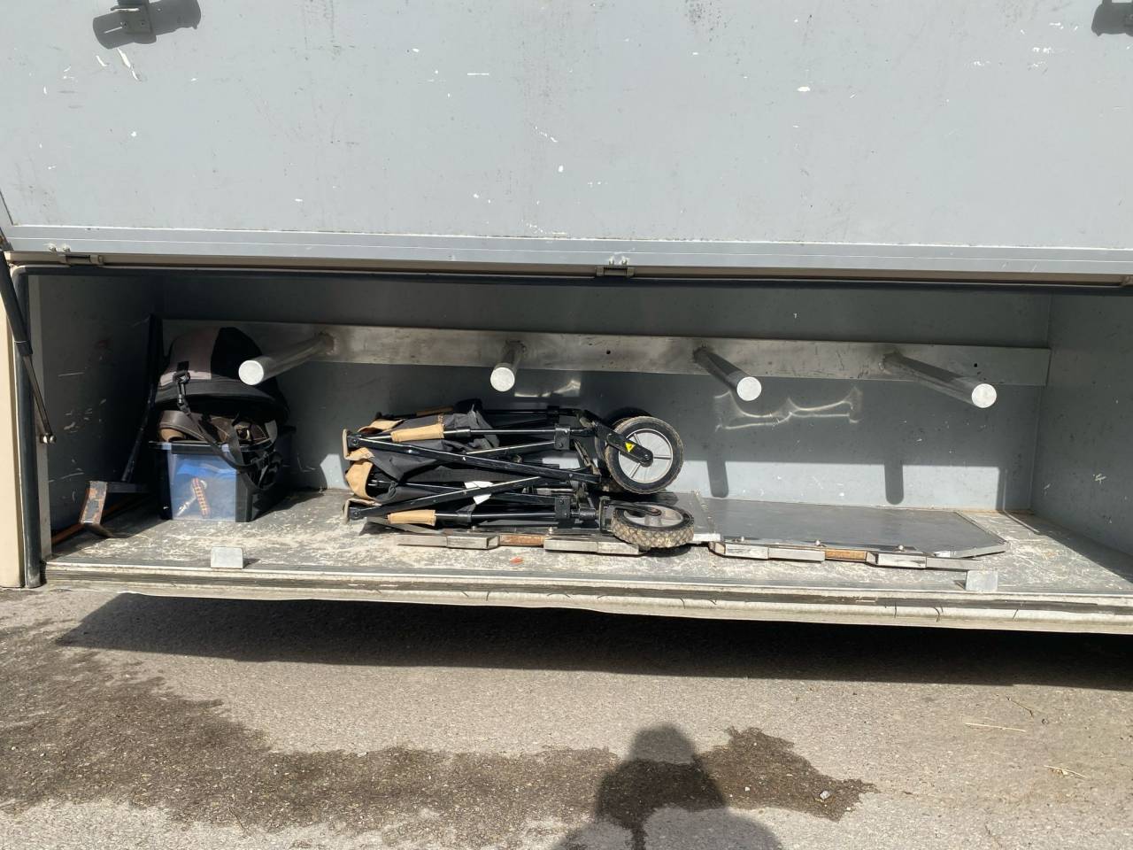 Cami&oacute;n para caballos Iveco Cursor 2000 De segunda mano