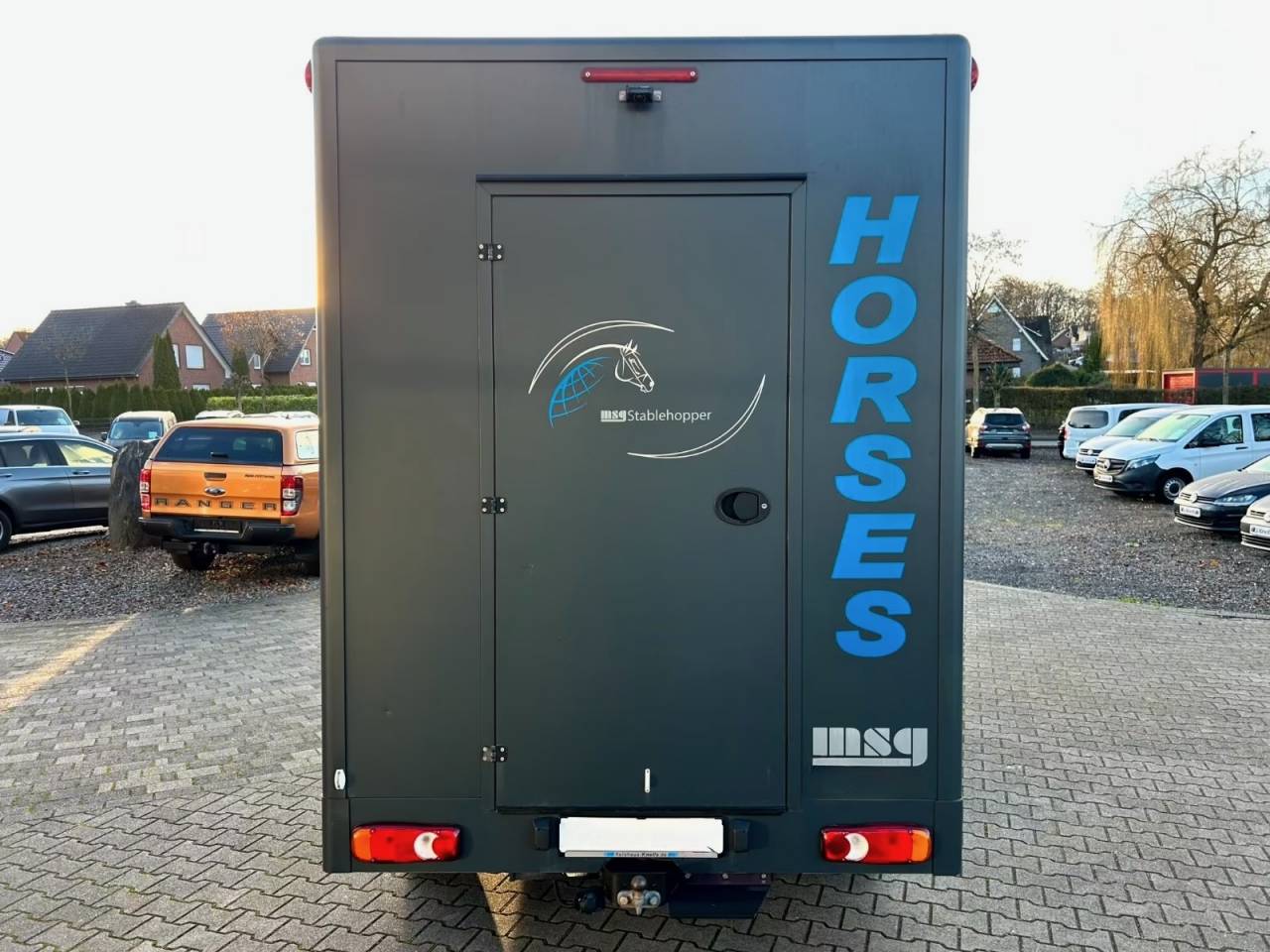 Furgoneta para caballos Renault RENAULT 0 De segunda mano