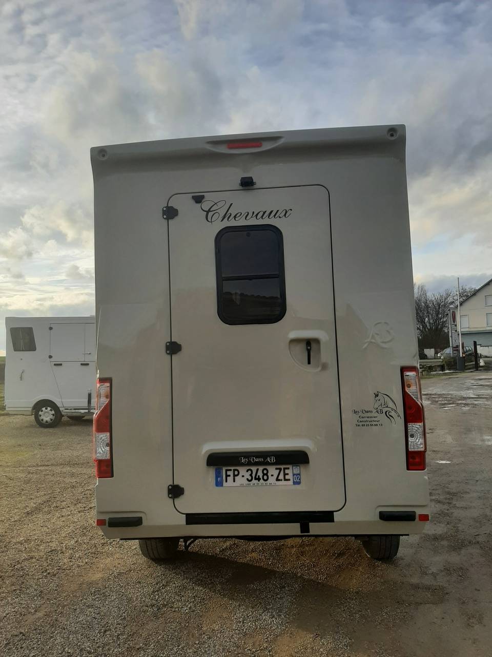 Furgoneta para caballos Renault Master 2020 De segunda mano