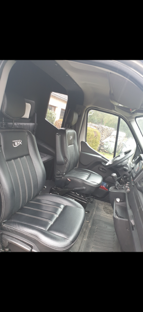 Furgoneta para caballos STX Master 2022 2022 De segunda mano