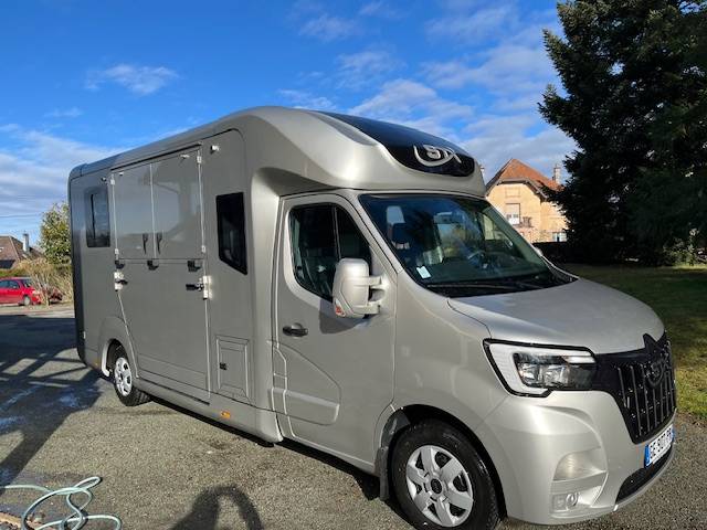 Furgoneta para caballos STX Master 2022 2022 De segunda mano