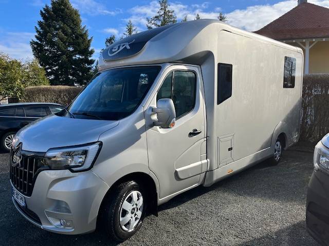 Furgoneta para caballos STX Master 2022 2022 De segunda mano