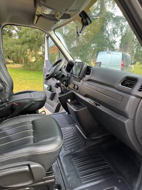 Furgoneta para caballos STX Master 2022 2022 De segunda mano