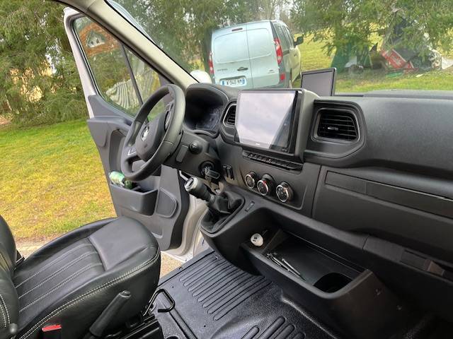 Furgoneta para caballos STX Master 2022 2022 De segunda mano